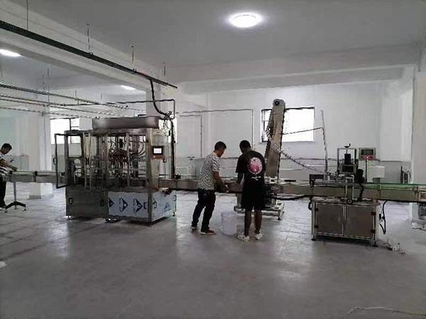 液體復混肥生產設備,5公斤桶裝微量元素勾兌液態(tài)肥生產線